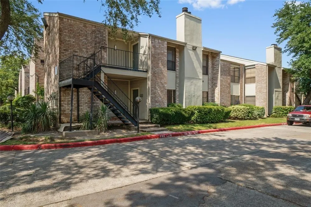8100 Cambridge Street #124 Houston, TX 77054