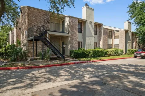 8100 Cambridge Street #124