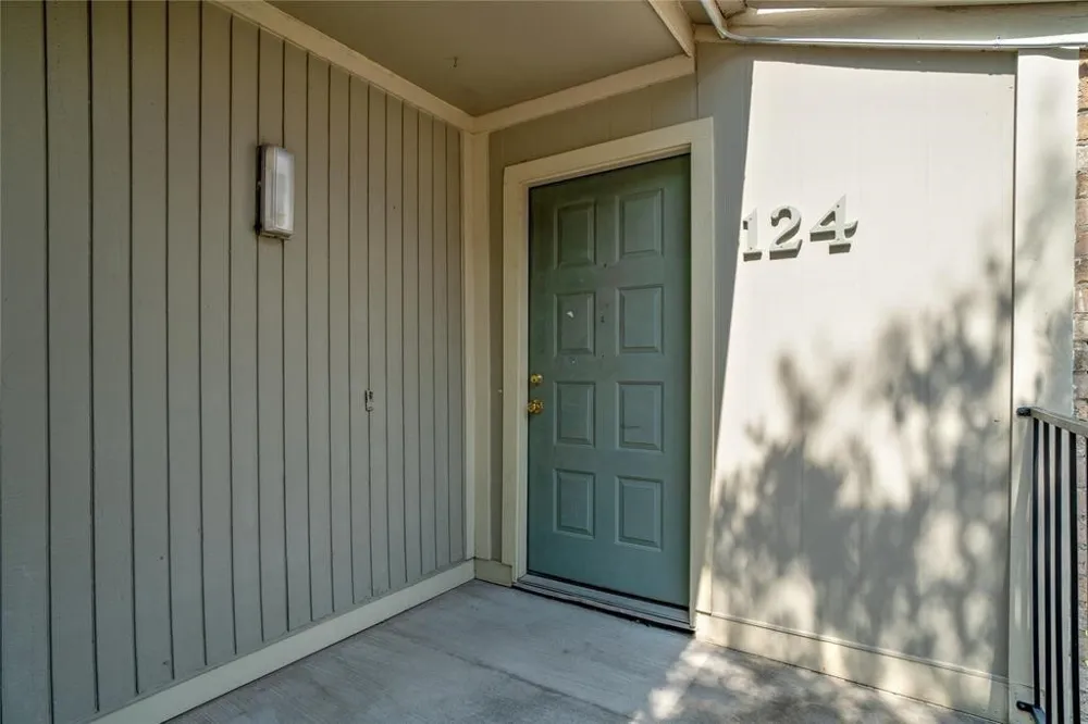 8100 Cambridge Street #124 Houston, TX 77054