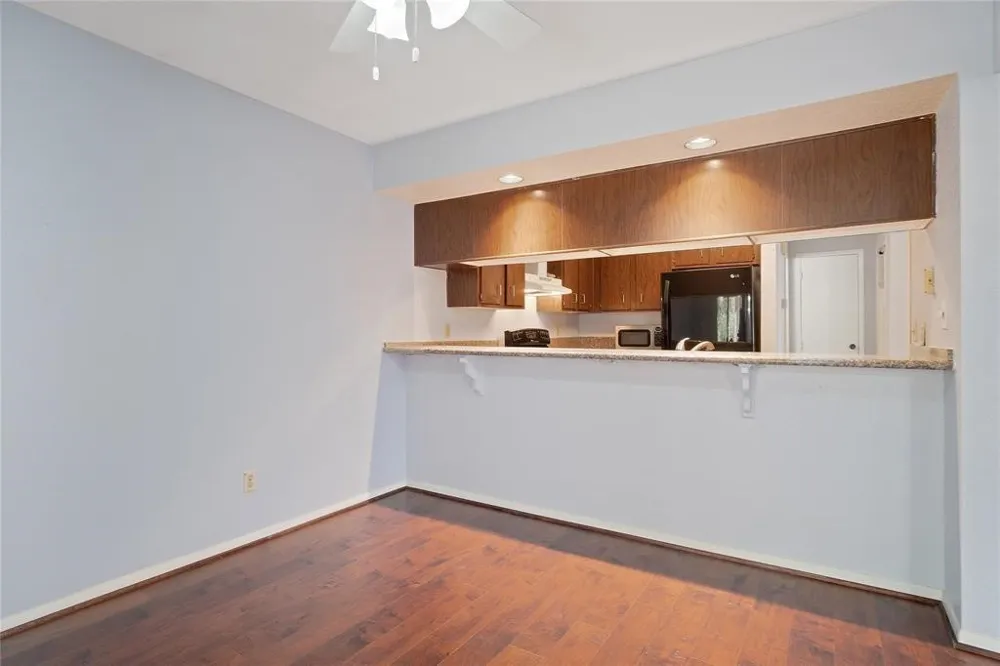 8100 Cambridge Street #124 Houston, TX 77054