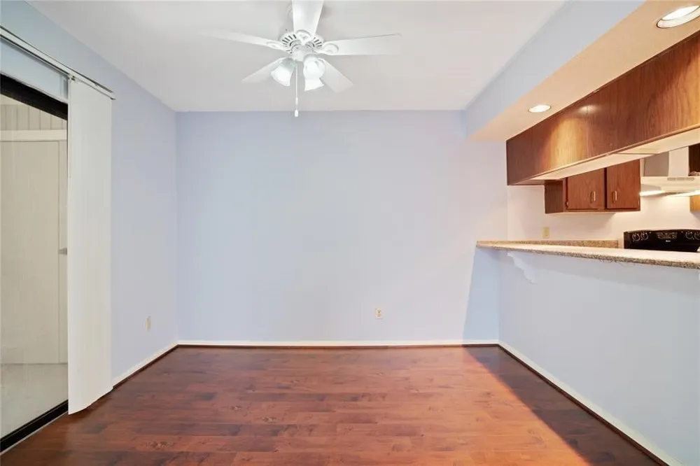 8100 Cambridge Street #124 Houston, TX 77054
