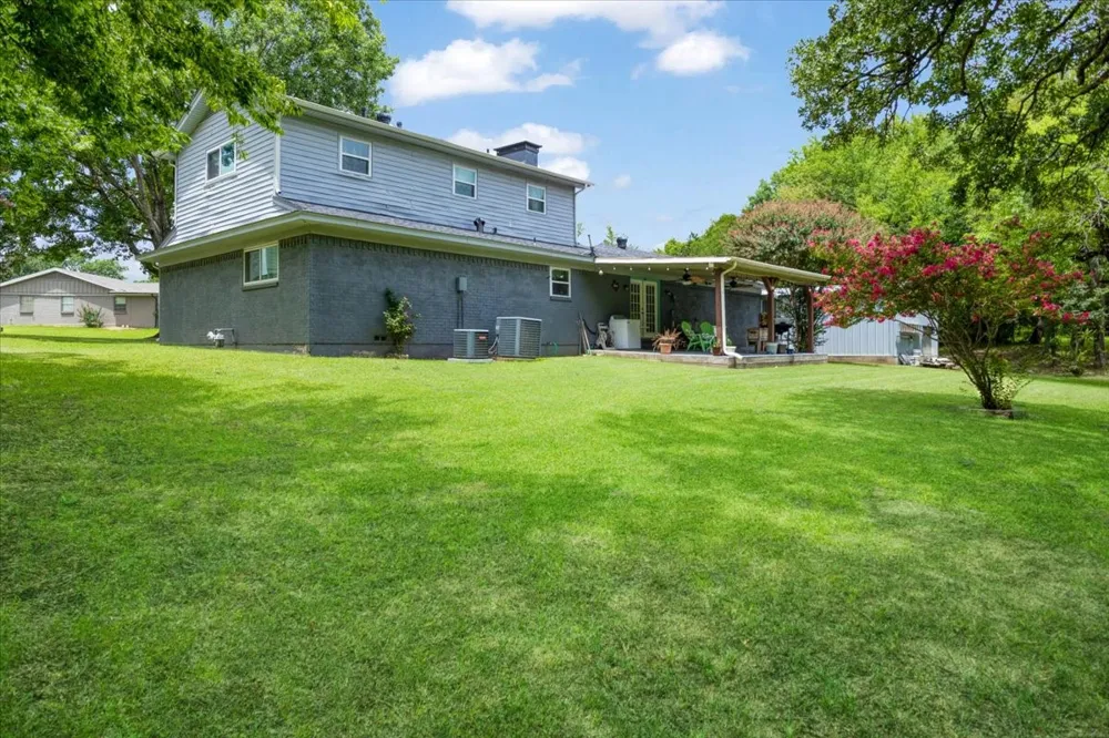 2209 Ridgewood Drive Sherman, TX 75092