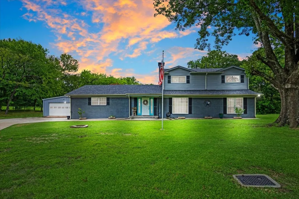 2209 Ridgewood Drive Sherman, TX 75092