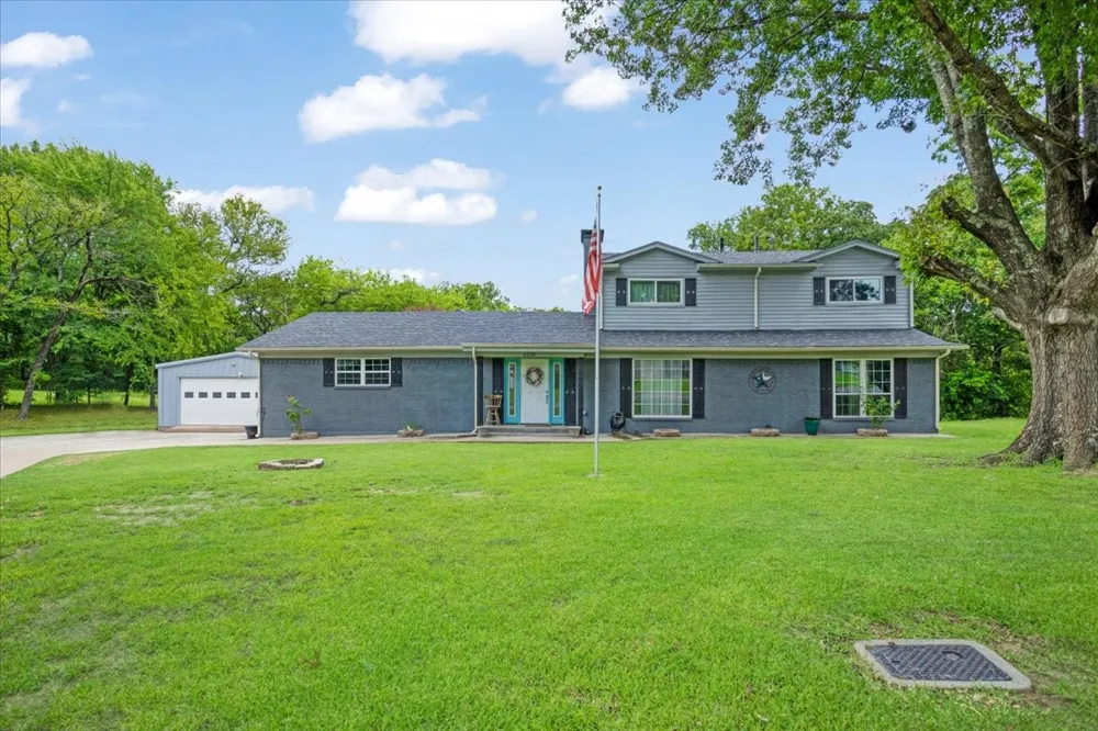 2209 Ridgewood Drive Sherman, TX 75092