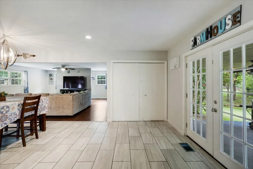 2209 Ridgewood Drive Sherman, TX 75092