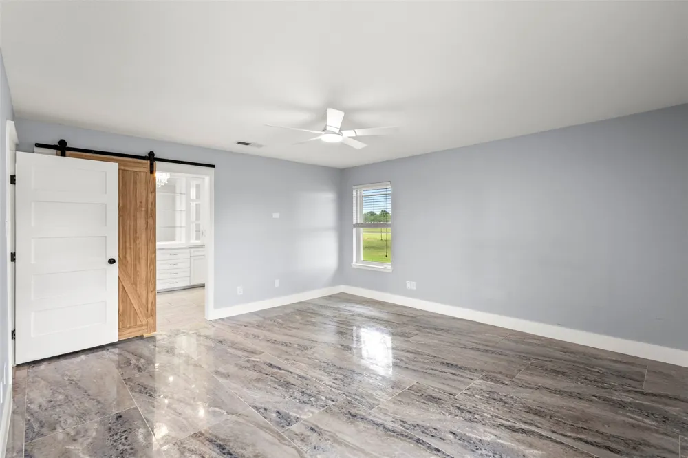 6754 Raymond Kaufman, TX 75142
