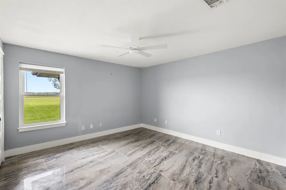 6754 Raymond Kaufman, TX 75142