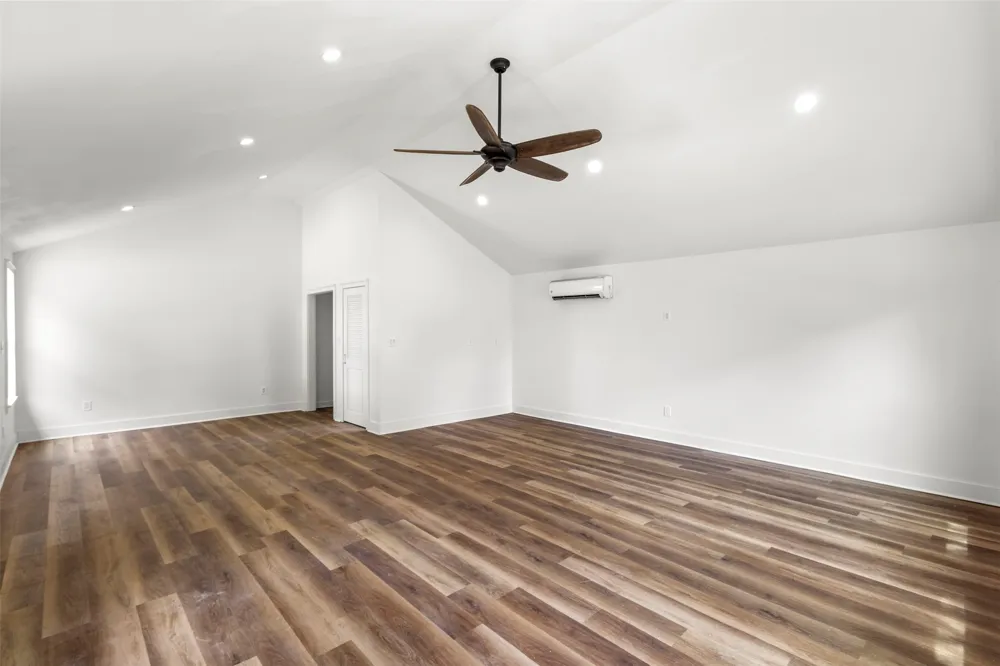 6754 Raymond Kaufman, TX 75142