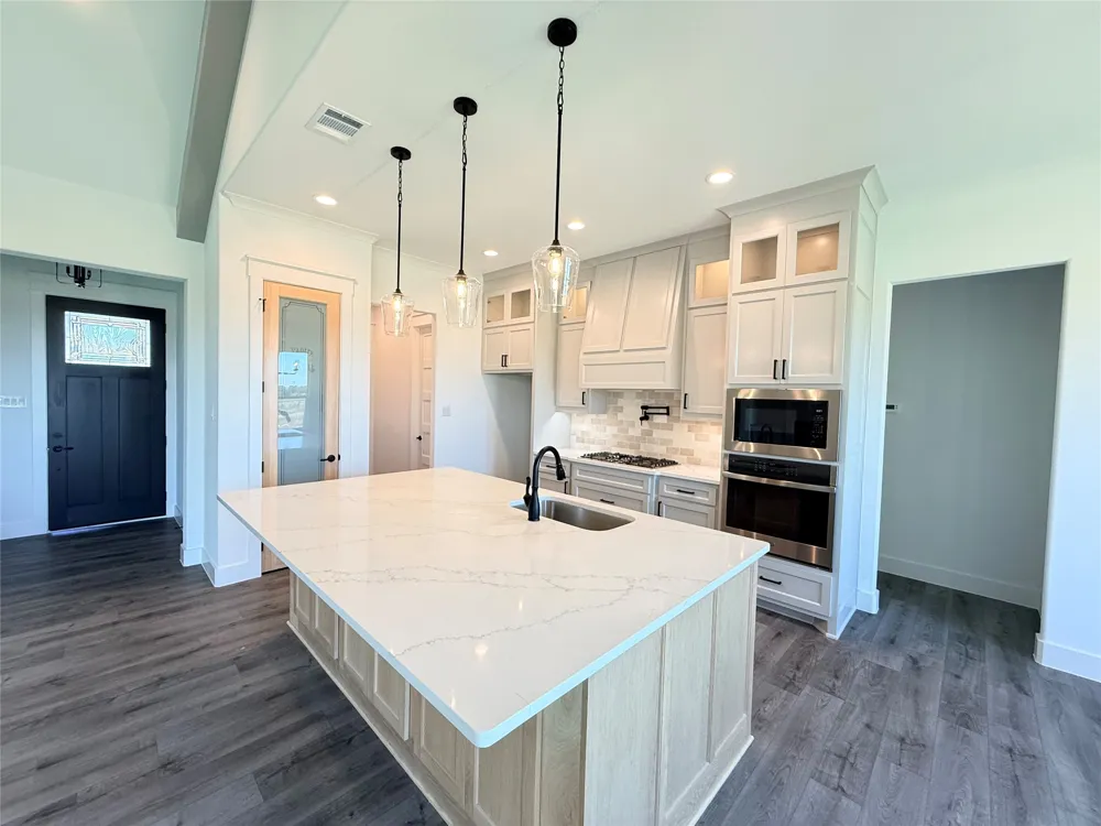 1012 Don Eve Court Azle, TX 76020