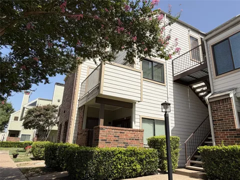 3125 Sondra Drive #201