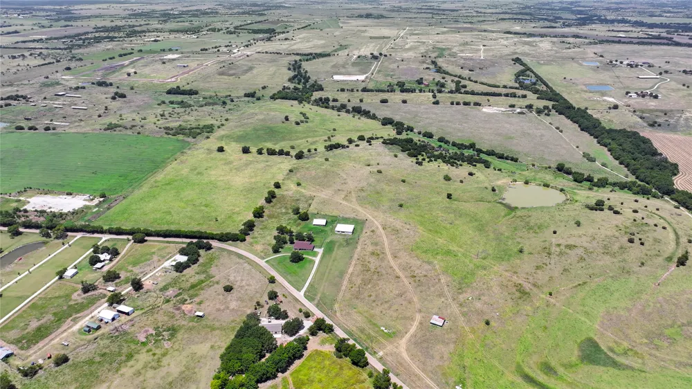 4948 Woodard Cleburne, TX 76033