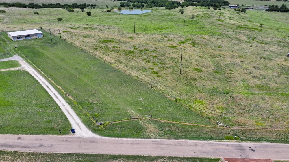 4948 Woodard Cleburne, TX 76033