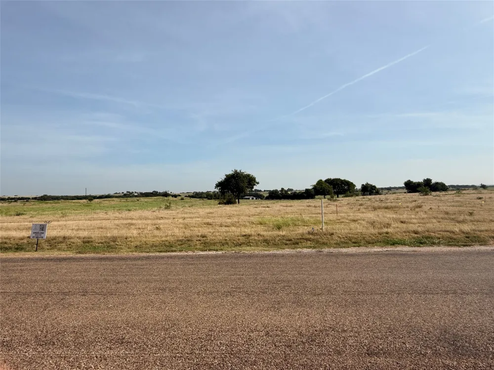 4948 Woodard Cleburne, TX 76033