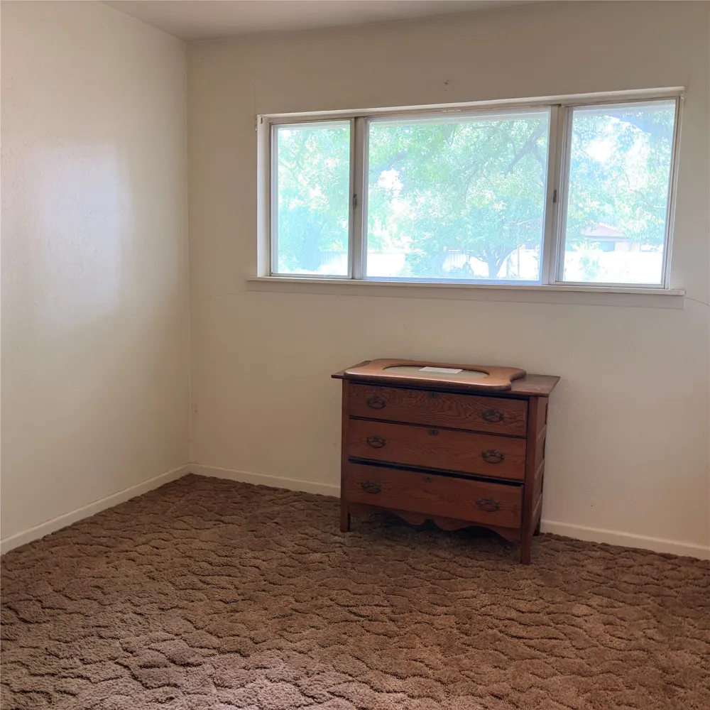 3103 Oak Avenue Mineral Wells, TX 76067