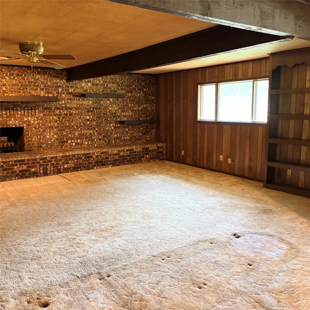 3103 Oak Avenue Mineral Wells, TX 76067