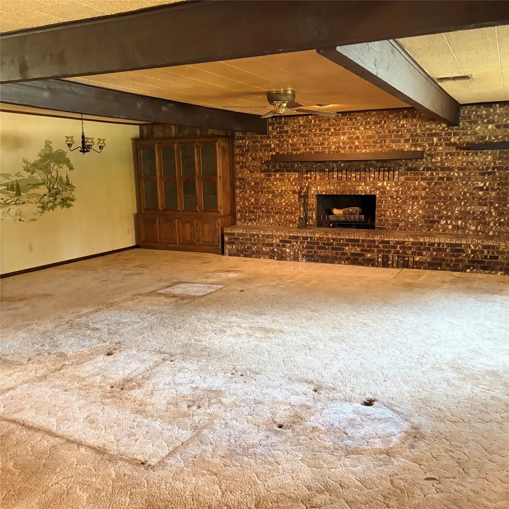 3103 Oak Avenue Mineral Wells, TX 76067