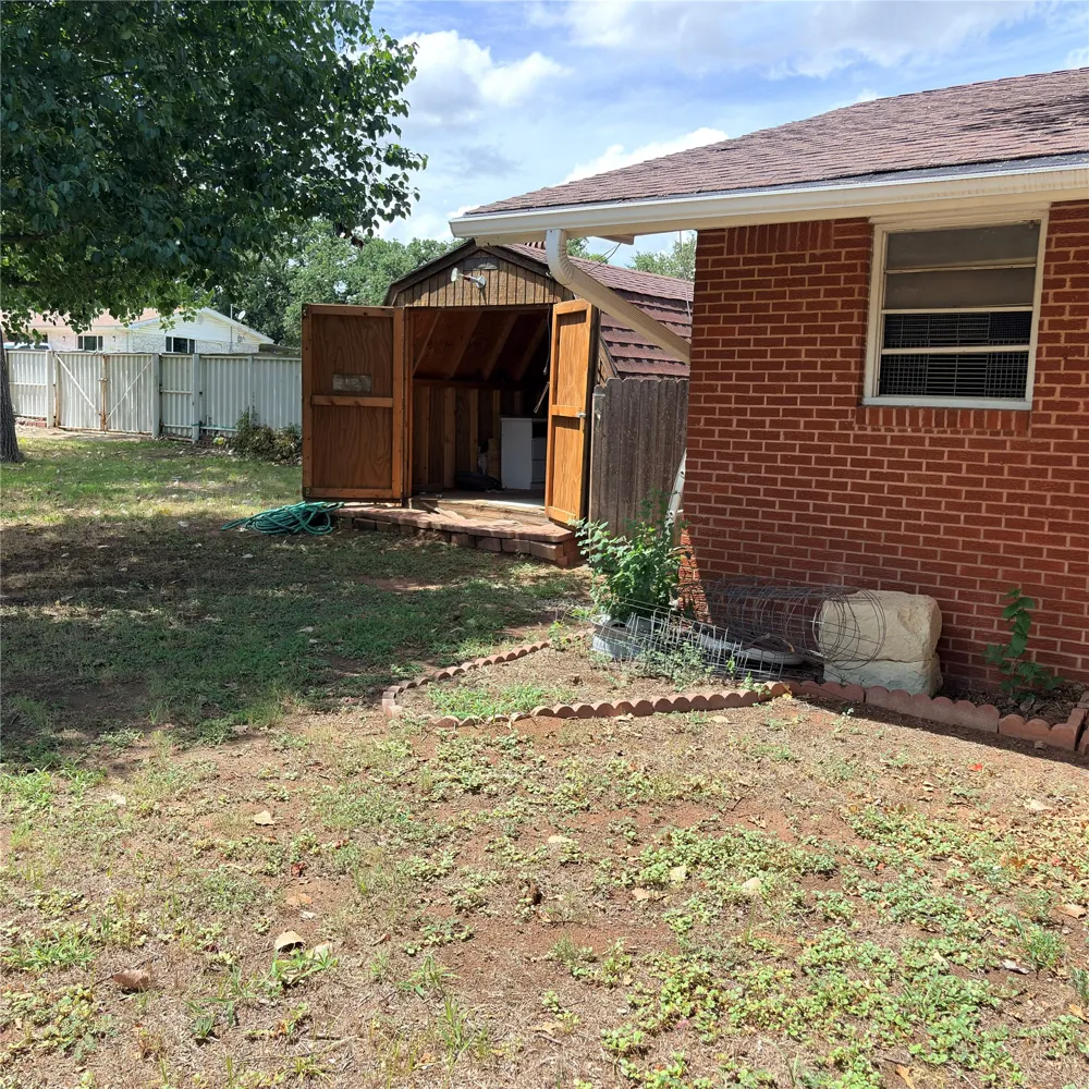 3103 Oak Avenue Mineral Wells, TX 76067