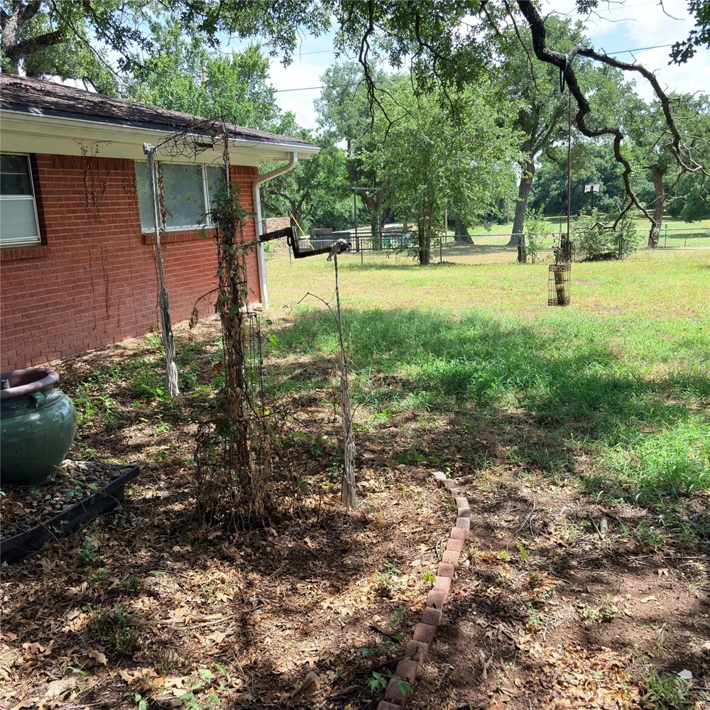3103 Oak Avenue Mineral Wells, TX 76067