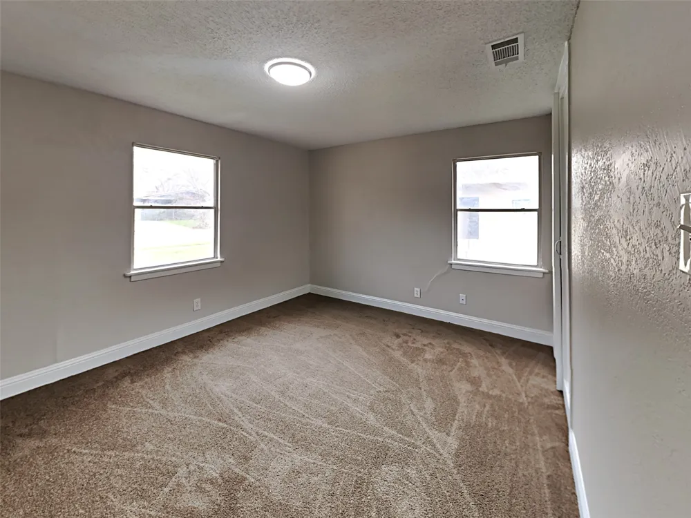2815 Ash Park Drive Richland Hills, TX 76118