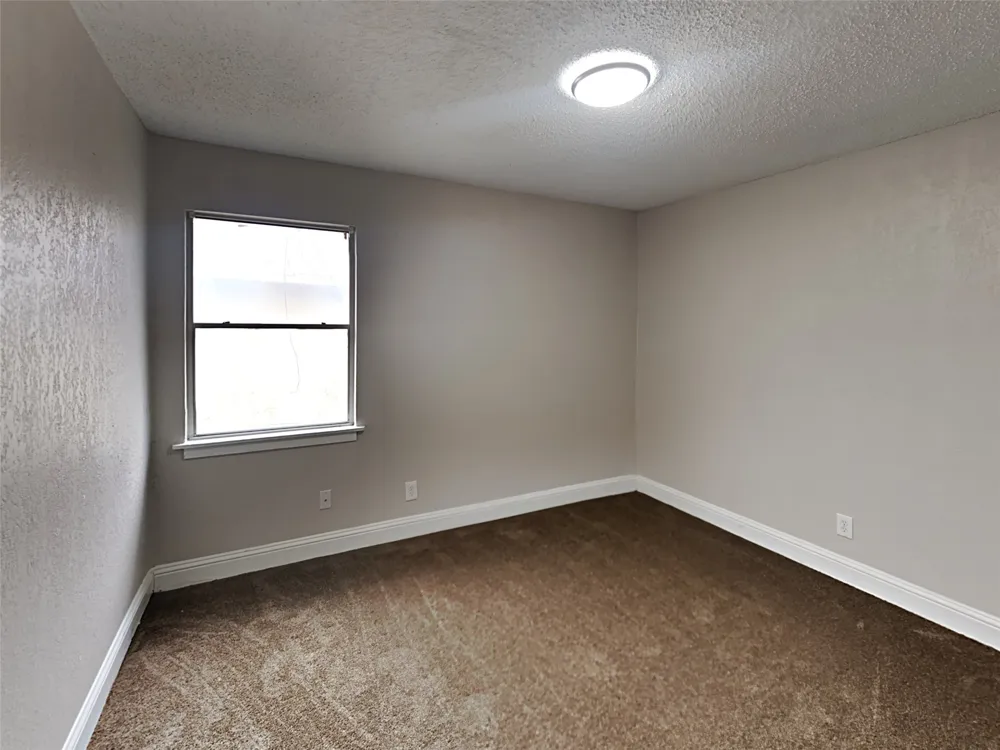 2815 Ash Park Drive Richland Hills, TX 76118
