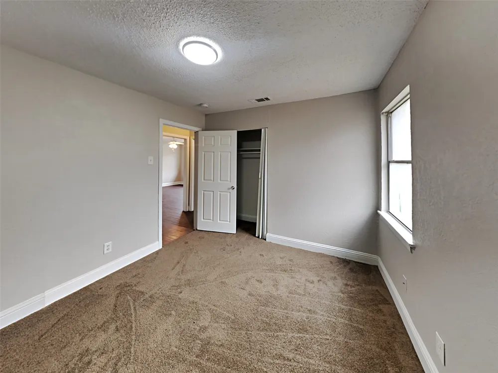 2815 Ash Park Drive Richland Hills, TX 76118