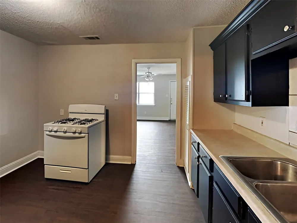 2815 Ash Park Drive Richland Hills, TX 76118