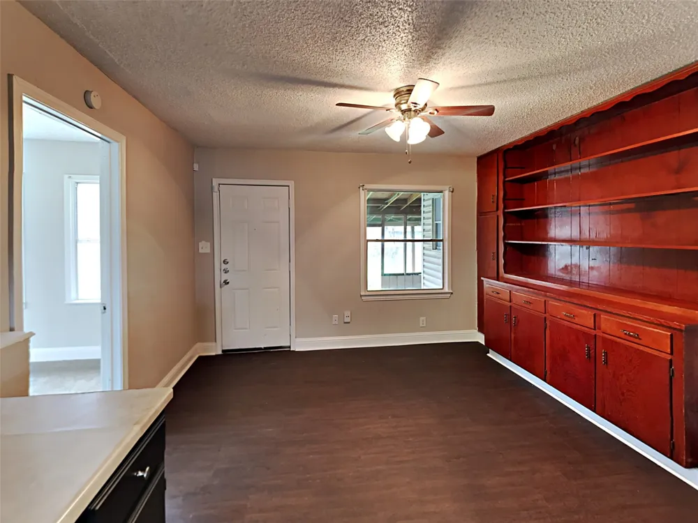 2815 Ash Park Drive Richland Hills, TX 76118