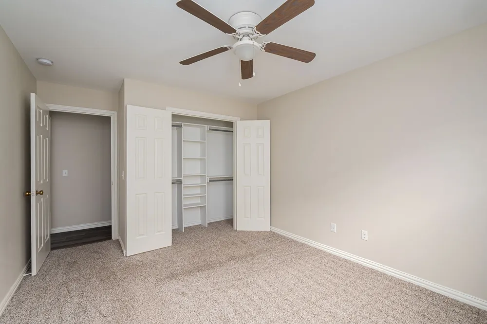 640 W Marshall Street Van Alstyne, TX 75495