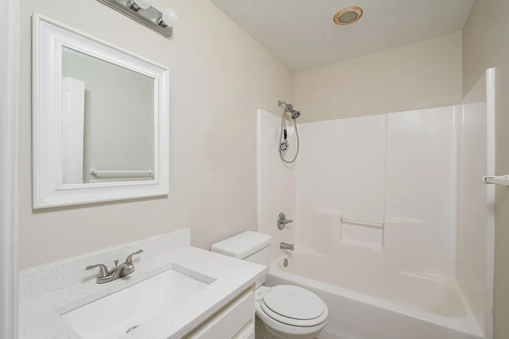 640 W Marshall Street Van Alstyne, TX 75495