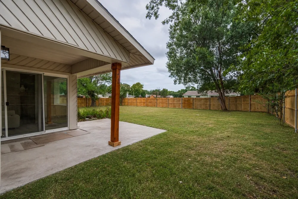 641 Stroud Lane Garland, TX 75043