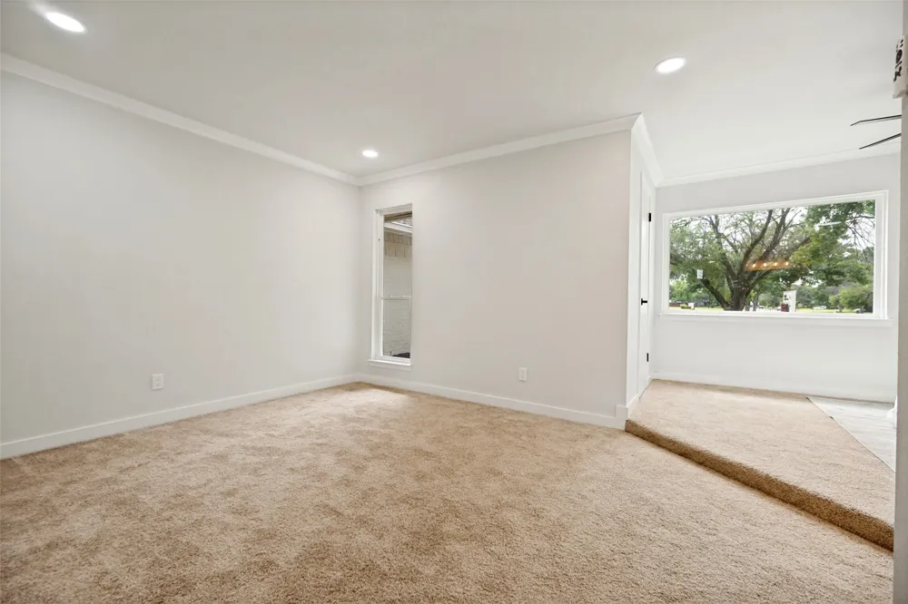 641 Stroud Lane Garland, TX 75043