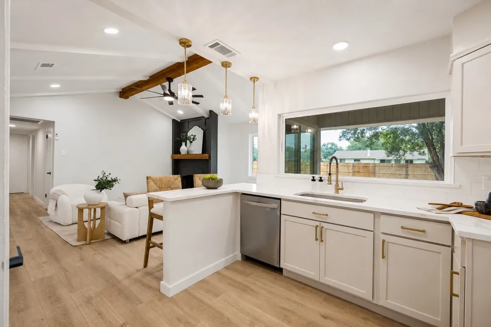 641 Stroud Lane Garland, TX 75043