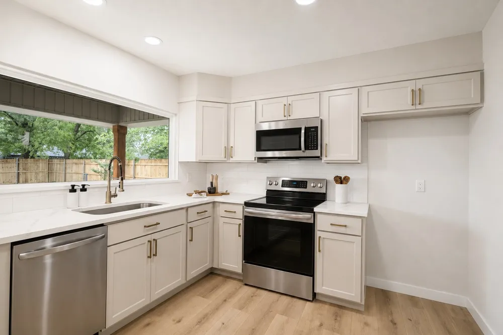 641 Stroud Lane Garland, TX 75043