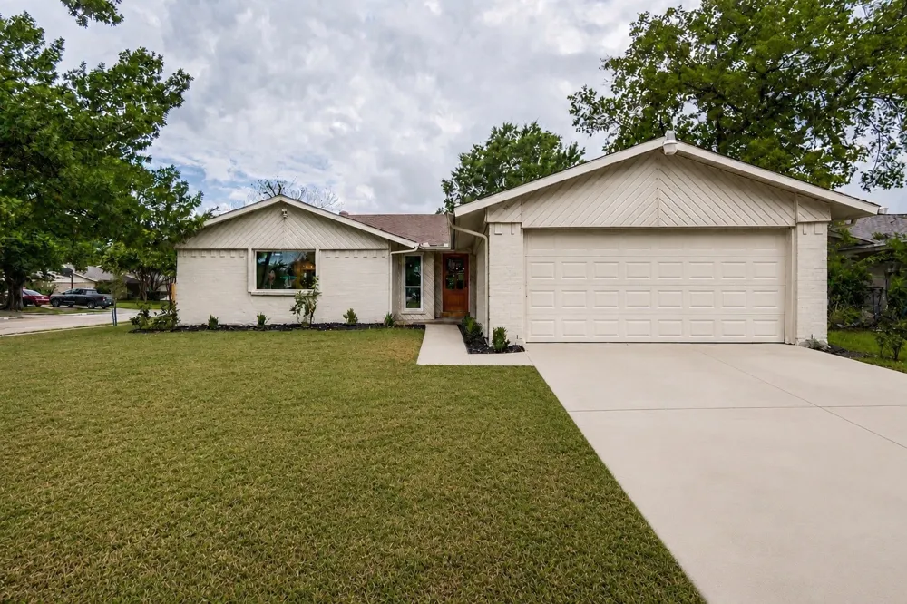 641 Stroud Lane Garland, TX 75043