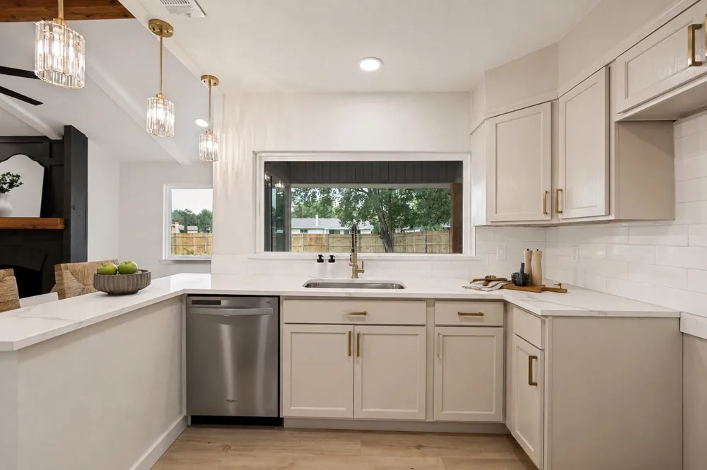 641 Stroud Lane Garland, TX 75043