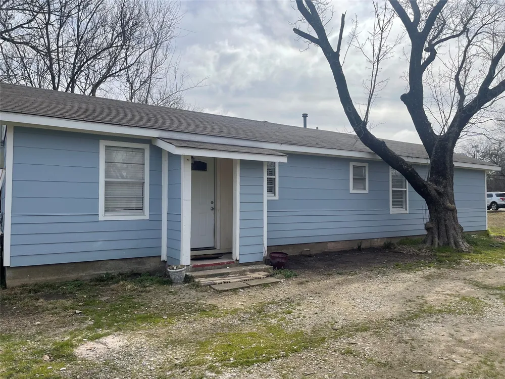 304 Front Street Pottsboro, TX 75076