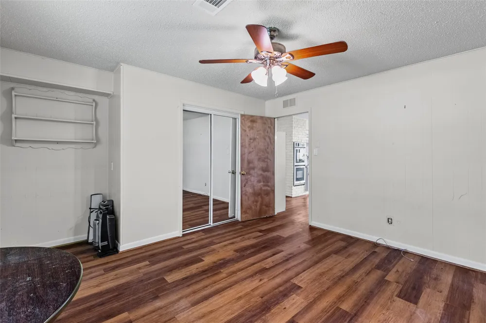 408 E Mulberry Street Leonard, TX 75452
