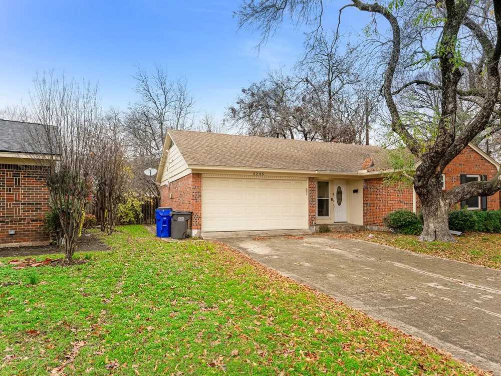 3245 Myra Lane Farmers Branch, TX 75234