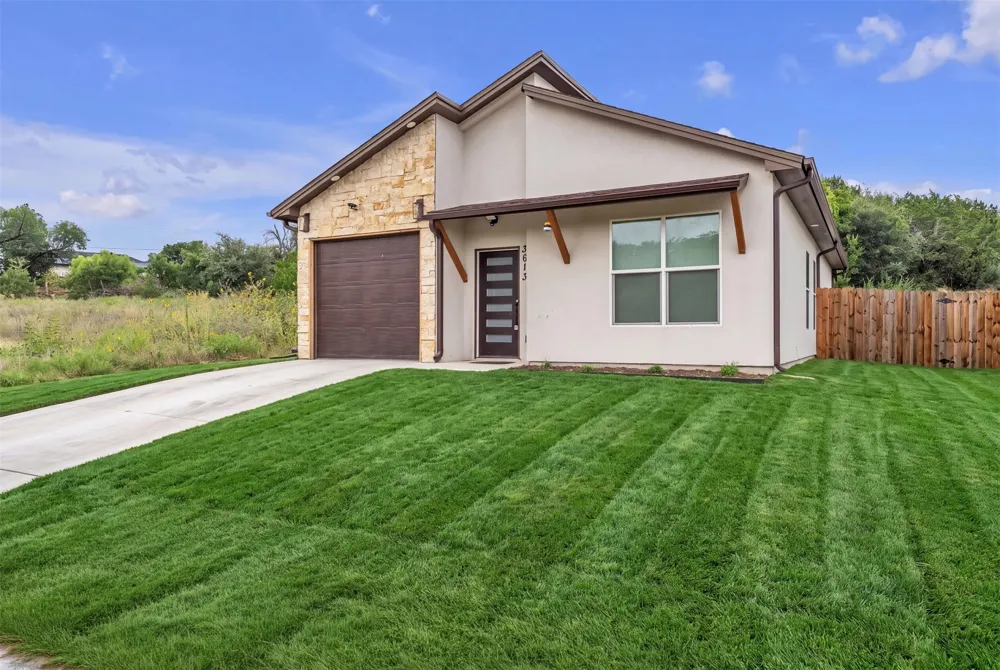 3613 Durango Trail Granbury, TX 76048