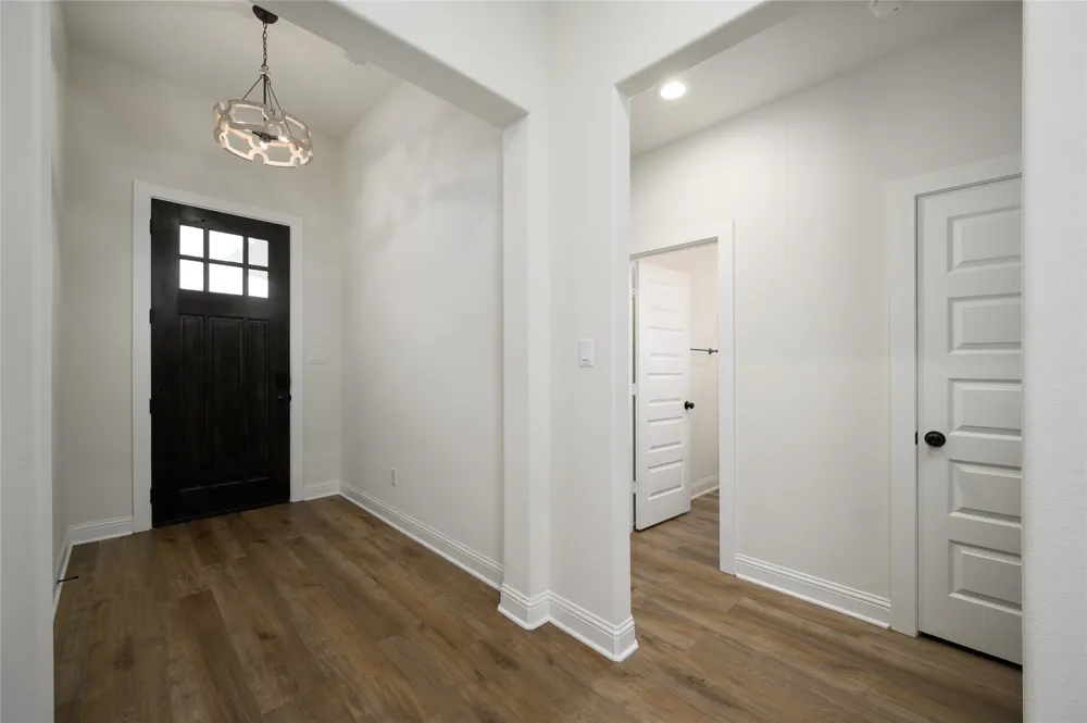 300 Bronco Drive Pilot Point, TX 76258