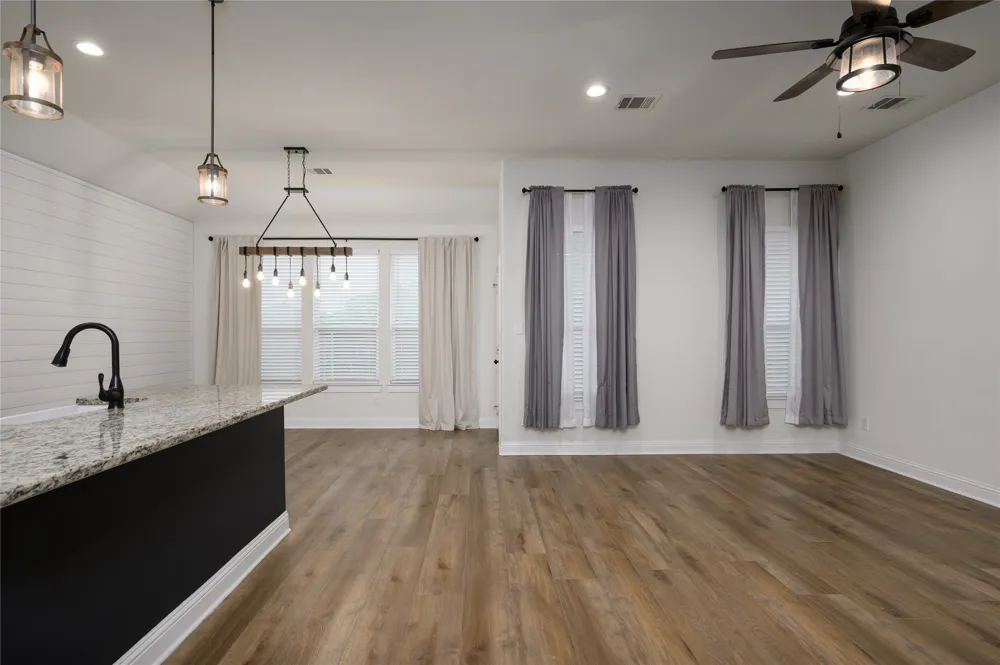 300 Bronco Drive Pilot Point, TX 76258