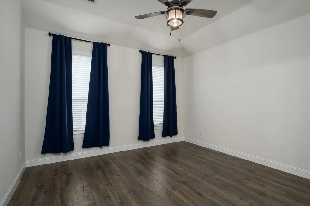 300 Bronco Drive Pilot Point, TX 76258