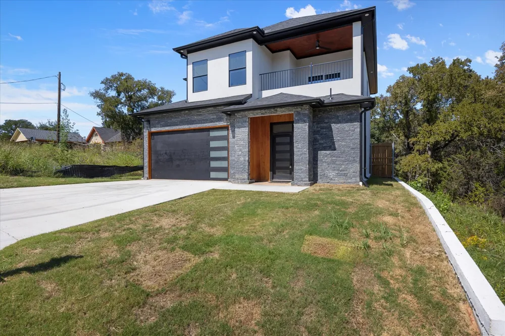 3605 Flint Rock Circle Granbury, TX 76048