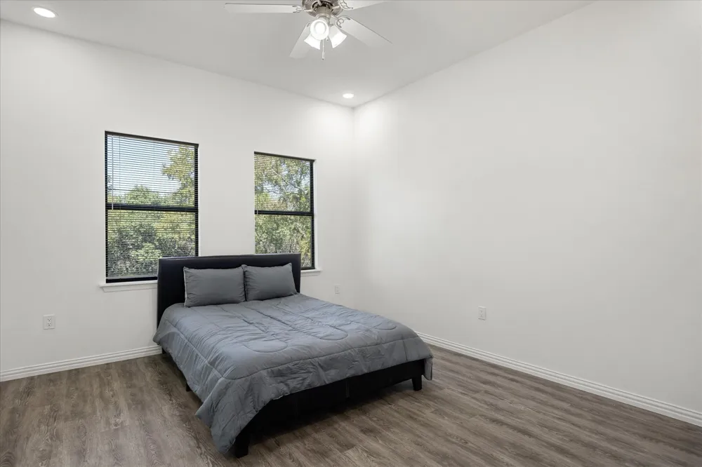3605 Flint Rock Circle Granbury, TX 76048