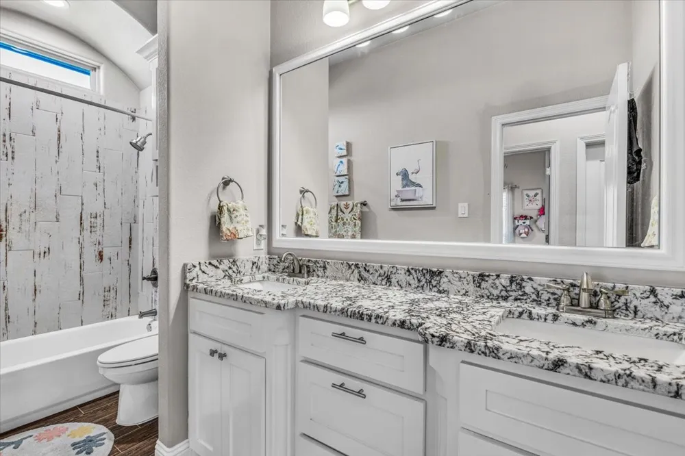 140 Lucky Ridge Lane Boyd, TX 76023