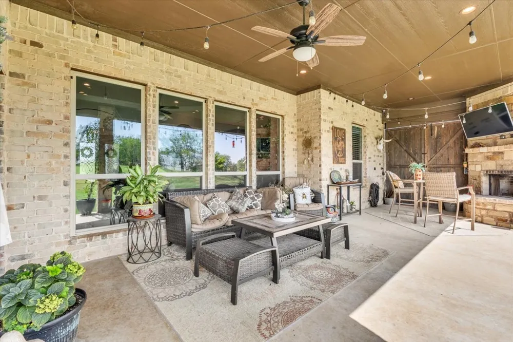 140 Lucky Ridge Lane Boyd, TX 76023