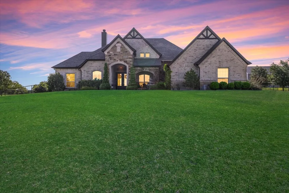 140 Lucky Ridge Lane Boyd, TX 76023