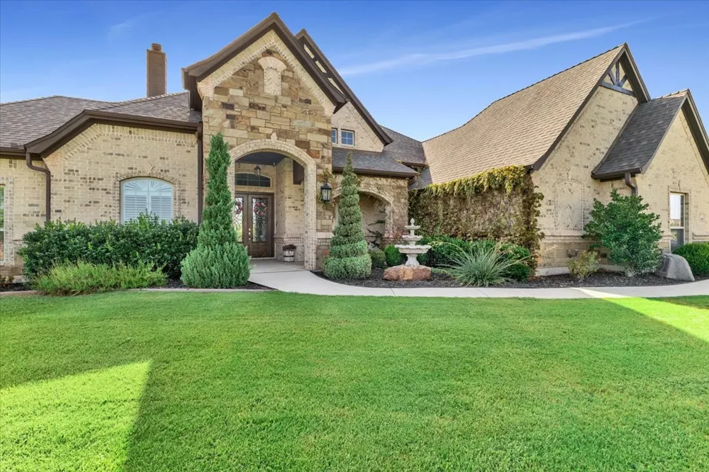 140 Lucky Ridge Lane Boyd, TX 76023