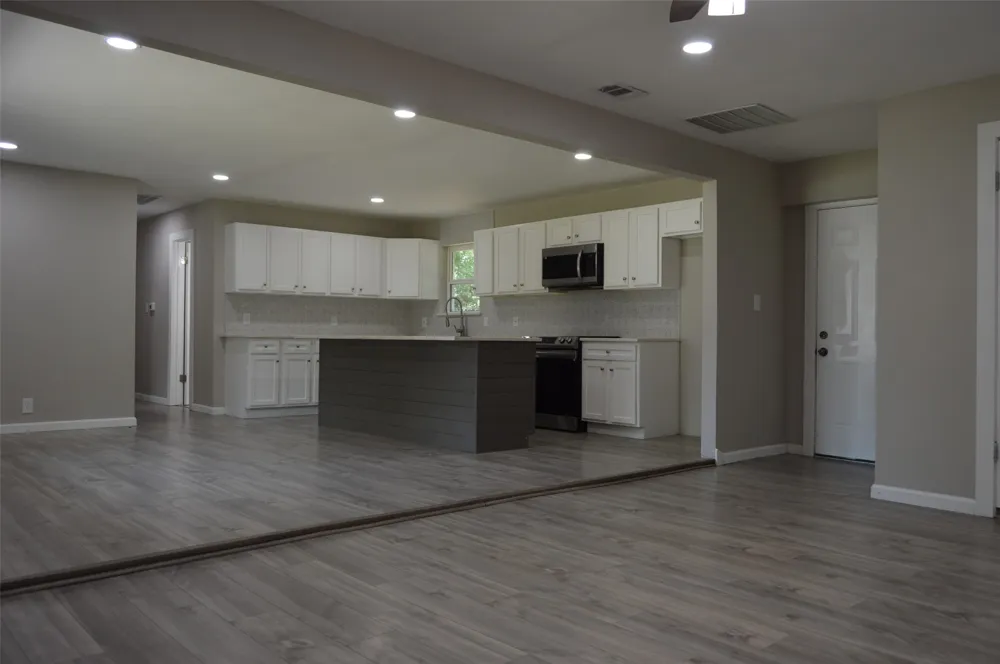 501 E 2nd Street Quinlan, TX 75474
