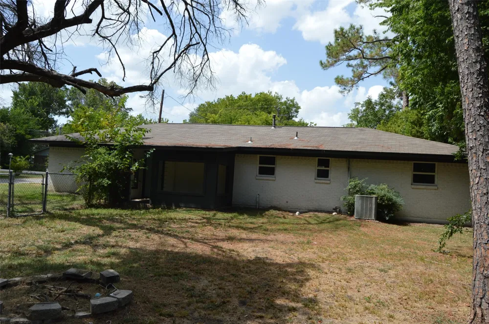 501 E 2nd Street Quinlan, TX 75474
